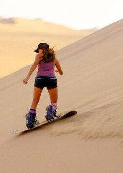 Buggies y Sandboard Huacachina
